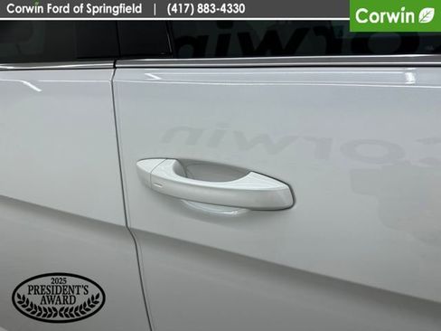 Used 2024 Volkswagen Atlas SEL Premium R-Line image 8