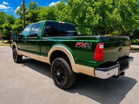 Used 2012 Ford F250 Lariat w/ Lariat Interior Pkg AWD/4WD image 7
