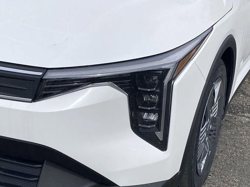 New 2025 Kia K4 LX image 27