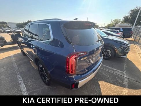 Certified 2024 Kia Telluride S w/ S Sunroof Package FWD image 7
