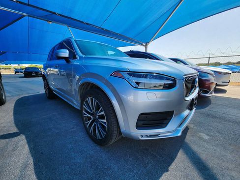 Used 2021 Volvo XC90 T5 Momentum w/ Climate Package FWD image 2