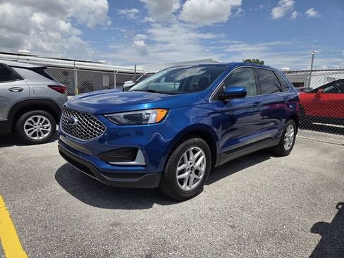 Used 2024 Ford Edge SEL AWD/4WD image 3