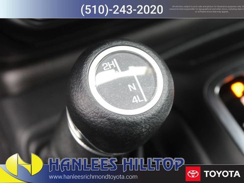 Used 2021 Jeep Wrangler Sport AWD/4WD image 16