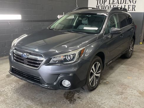 Used 2019 Subaru Outback 2.5i Limited AWD/4WD image 1