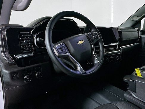 Used 2025 Chevrolet Silverado 3500 LT w/ Safety Package image 9