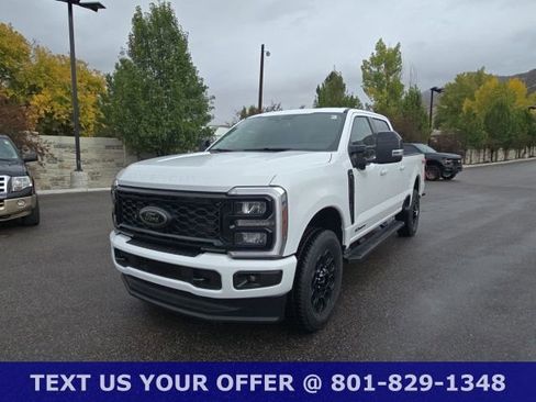 New 2026 Ford F250 Lariat w/ Black Appearance Package AWD/4WD image 12
