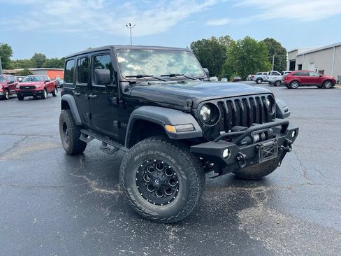Used 2019 Jeep Wrangler Unlimited Sport S AWD/4WD image 1