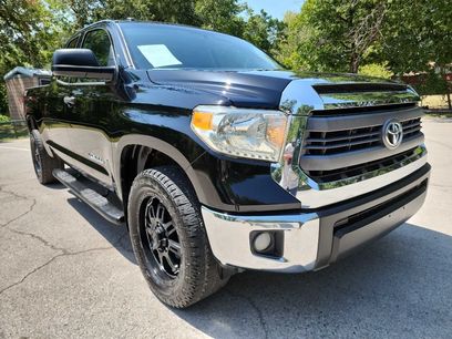 Used 2015 Toyota Tundra SR5 w/ SR5 Upgrade Package