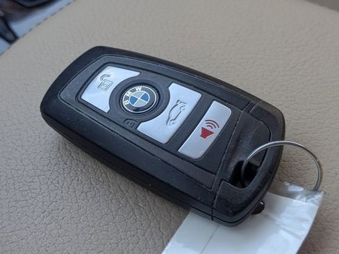 Used 2017 BMW X3 xDrive28i image 33