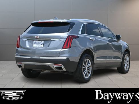 Used 2021 Cadillac XT5 Premium Luxury FWD image 6
