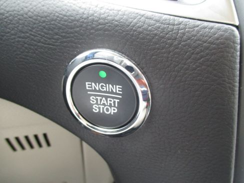 Used 2024 Ford Edge Titanium w/ Equipment Group 301A AWD/4WD image 20
