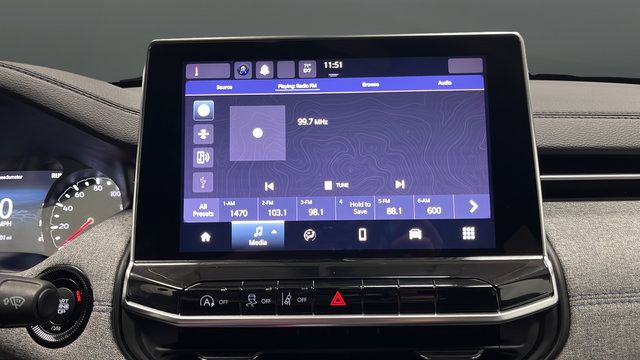 Used 2024 Jeep Compass Latitude AWD/4WD image 13