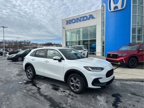 New 2026 Honda HR-V LX image 2