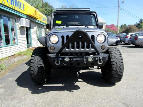 Used 2015 Jeep Wrangler Unlimited Sport image 11