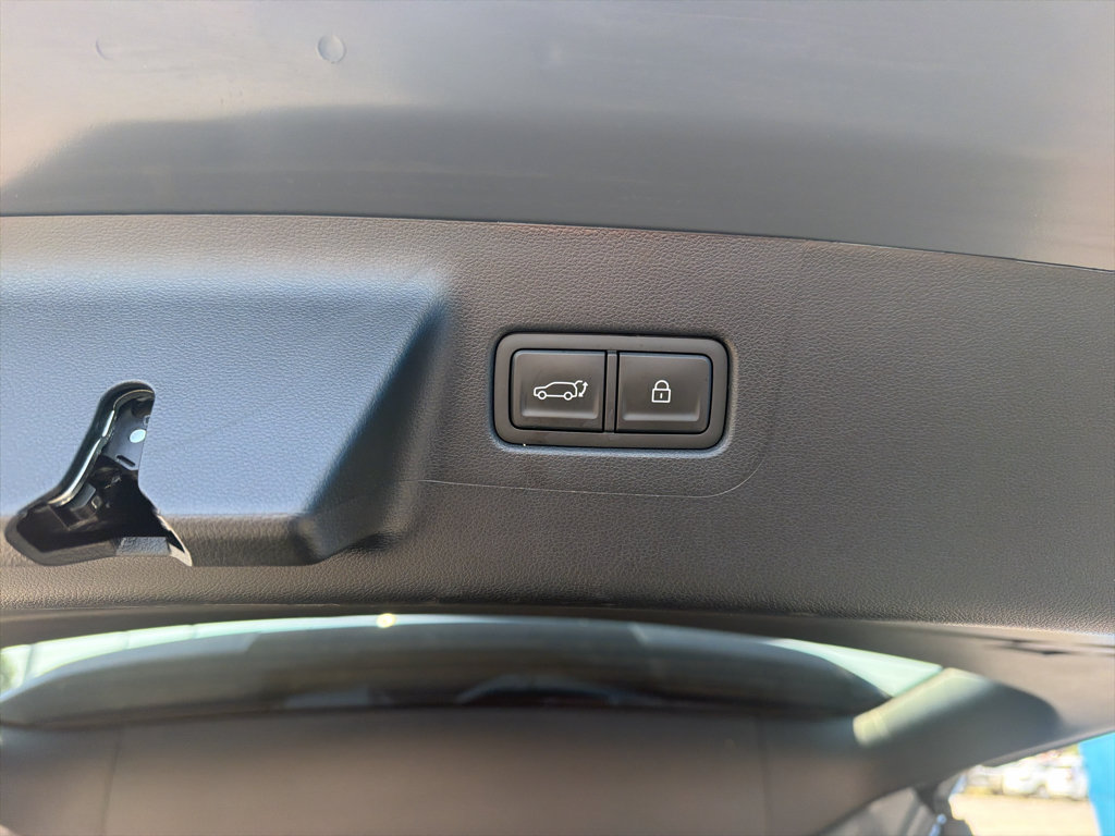 Used 2026 Hyundai Santa Fe SEL FWD image 16