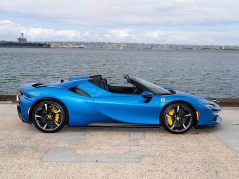 Used 2024 Ferrari SF90 Spider AWD/4WD image 29
