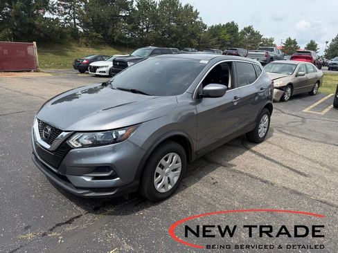 Used 2020 Nissan Rogue Sport S FWD image 1