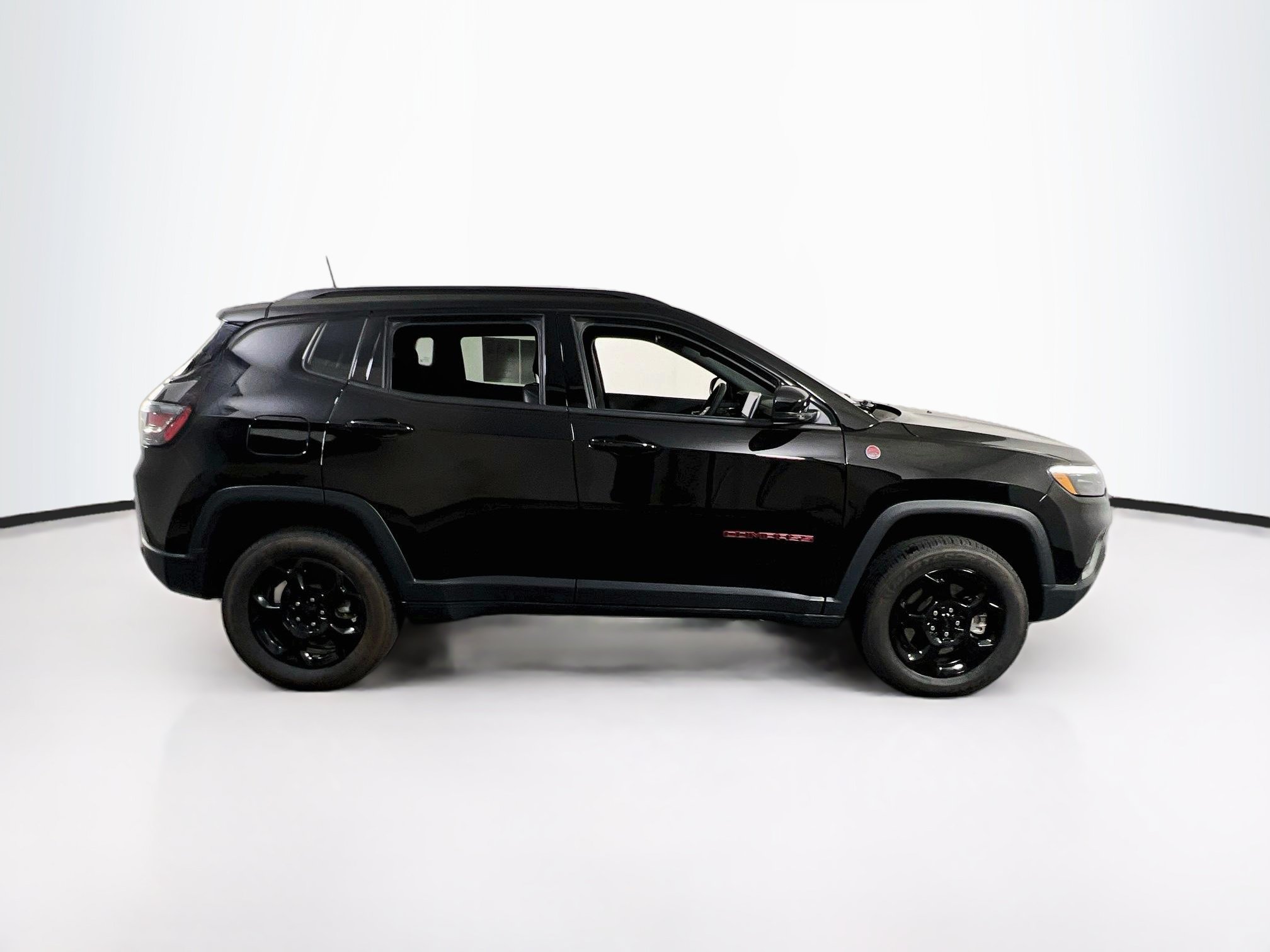 Used 2023 Jeep Compass Trailhawk w/ Trailhawk Elite Group AWD/4WD image 4