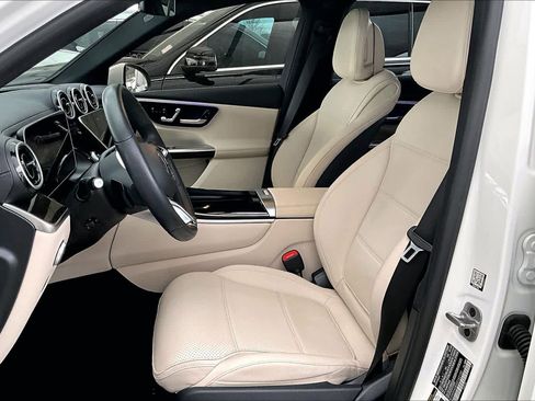 Certified 2025 Mercedes-Benz GLC 300 GLC 300 image 8