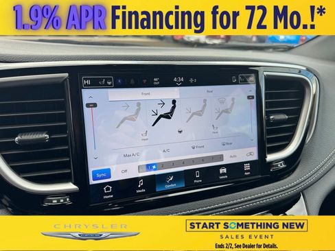 New 2026 Chrysler Pacifica Select image 32