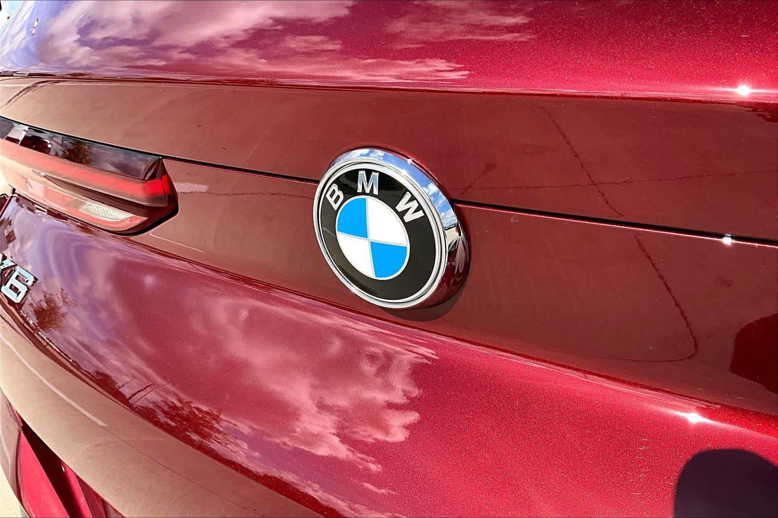 Used 2027 BMW X6 xDrive40i AWD/4WD image 29