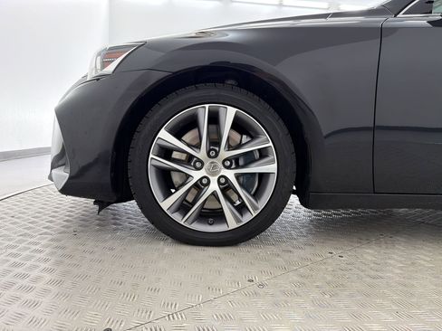 Used 2019 Lexus IS 300 w/ Accessory Package RWD image 11