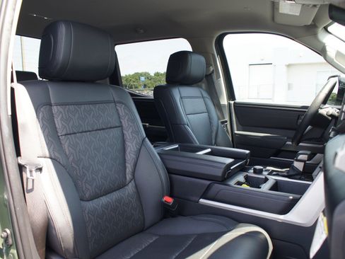 Used 2022 Toyota Tundra SR5 w/ SR5 Premium Package AWD/4WD image 23