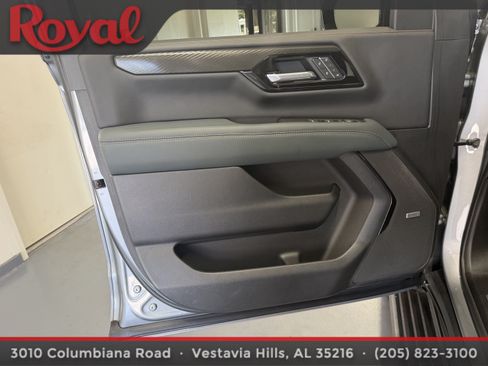 Used 2026 GMC Yukon AT4 w/ AT4 Premium Package AWD/4WD image 14