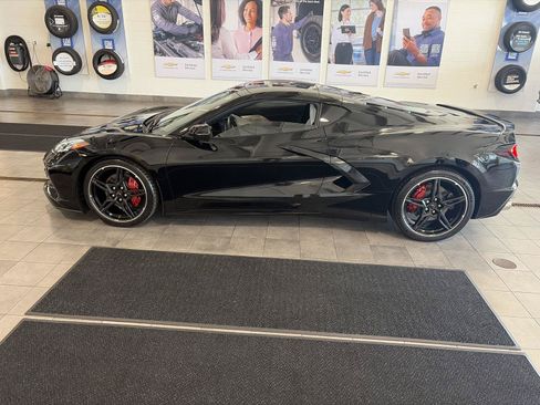 Used 2023 Chevrolet Corvette Stingray Preferred Cpe w/ 2LT RWD image 8