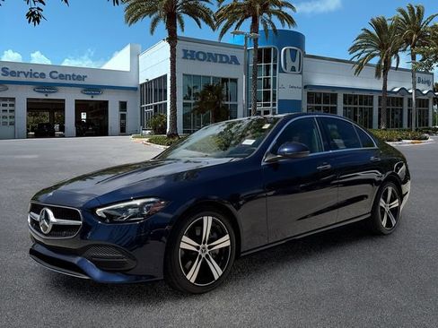 Used 2023 Mercedes-Benz C 300 Sedan image 4