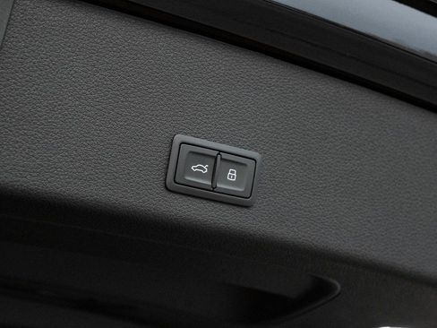 Used 2022 Audi e-tron Chronos w/ Chronos Package image 64