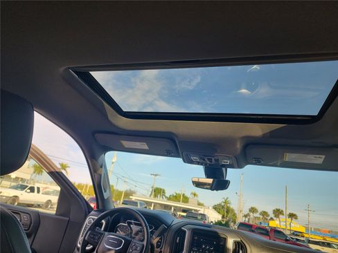 Used 2021 GMC Sierra 1500 Denali w/ Denali Ultimate Package image 29