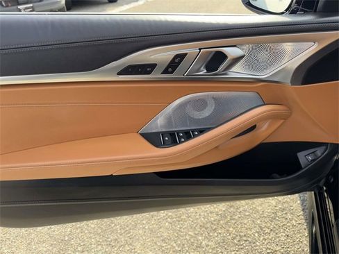 Used 2022 BMW M850i xDrive Convertible image 17