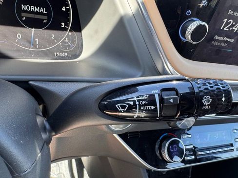 Used 2023 Hyundai Sonata Limited image 39