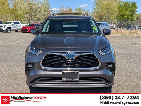 Used 2023 Toyota Highlander Platinum AWD/4WD image 8