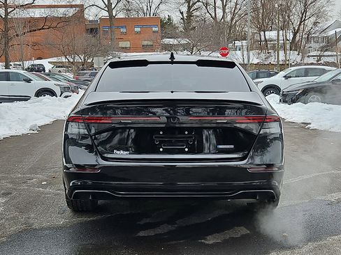 Used 2024 Honda Accord Sport image 5