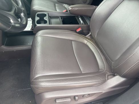 Used 2023 Honda Odyssey EX-L image 13