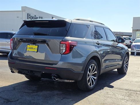 Used 2023 Ford Explorer ST-Line w/ Class IV Trailer Tow Package image 4