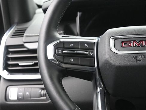 Certified 2025 GMC Acadia Elevation image 32