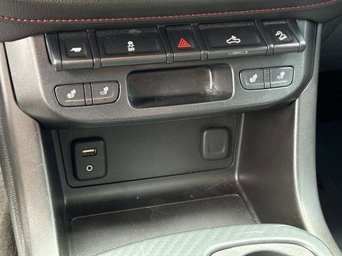 Used 2017 GMC Canyon SLE w/ All Terrain Package AWD/4WD image 21