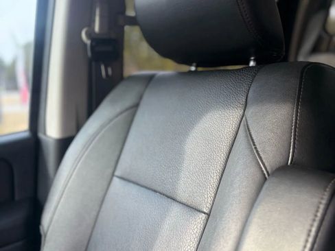 Used 2011 Nissan Titan SL w/ SL Technology Pkg image 29