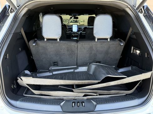 Used 2020 Ford Explorer ST w/ Premium Technology Package image 14