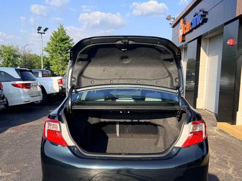 Used 2012 Toyota Camry LE FWD image 11