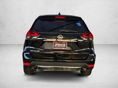Used 2019 Nissan Rogue S FWD image 6