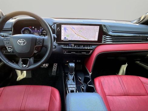 Used 2025 Toyota Camry XSE w/ Premium Package FWD image 15