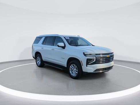 Used 2025 Chevrolet Tahoe LT image 2