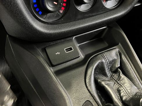 Used 2022 RAM ProMaster City Tradesman image 31