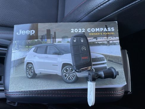 Used 2022 Jeep Compass Trailhawk w/ Trailhawk Convenience Group image 42