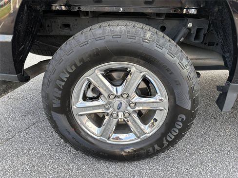 Used 2025 Ford F150 XLT w/ Equipment Group 301A Standard AWD/4WD image 16