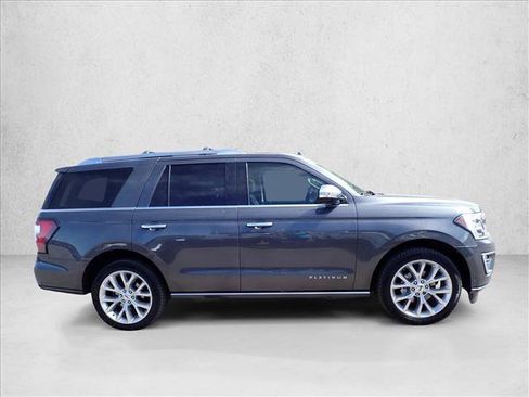 Used 2019 Ford Expedition Platinum AWD/4WD image 5